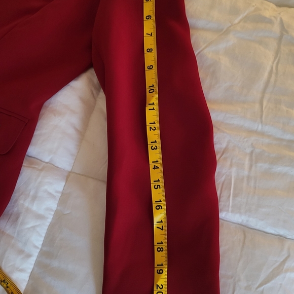 Tahari skirtsuit petite red size 6 - Picture 10 of 16